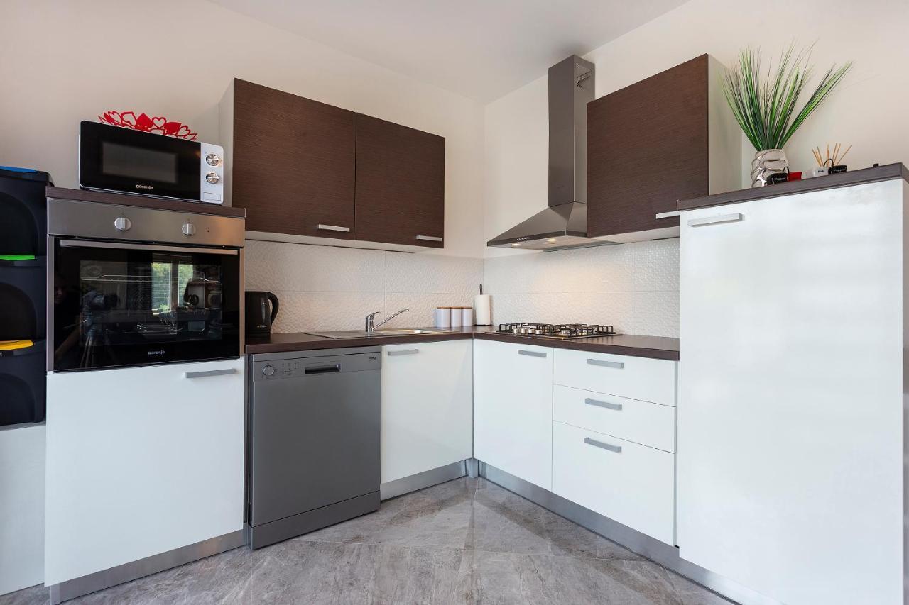 Apartmani Karoca 3 Pula Exterior foto